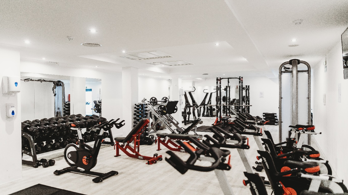 How to Use Gym Equipment for Beginners - Our Guide in 2024